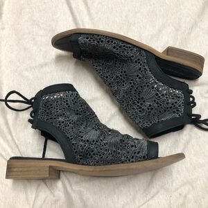 Musse and Cloud Eyelet Sandals Made in Spain size EU 38 US 7 Boho Summer Spring